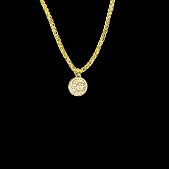 Elegant Gold Layered Necklace Set - Picture 2 of 2